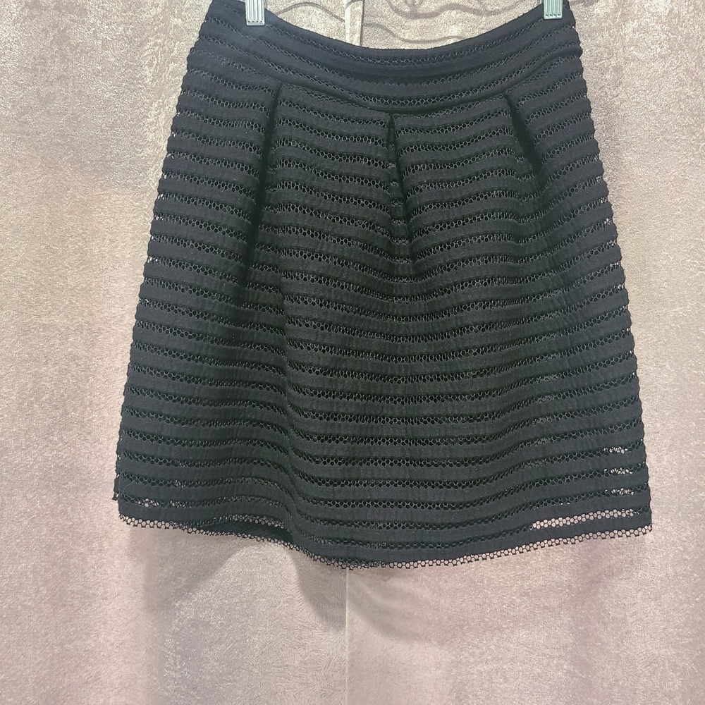 Sans Souci Black Pleated Mesh Stripe Mini Skirt Womens Size Medium